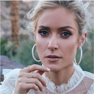 Uncommon James White Hoop Earrings 🤍